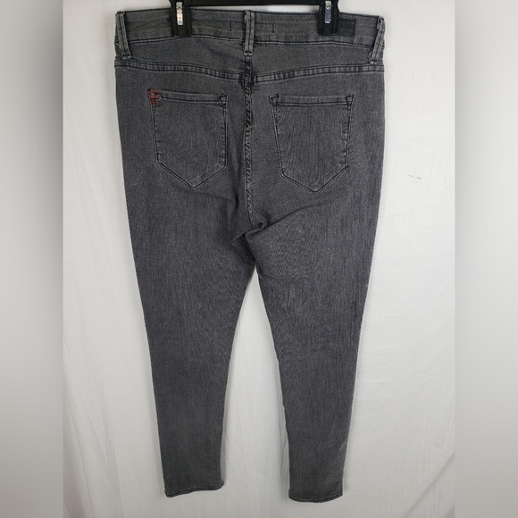 BDG. Ankle Cigarette Leg Gray Washed Jeans Sz 31 - Picture 5 of 9
